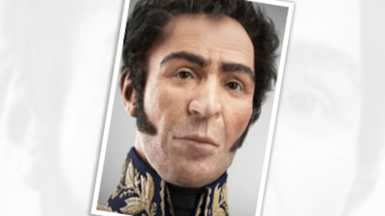 Como parte central de la celebración, Hugo Chávez mostró una reconstrucción digital de la cara de Bolívar.