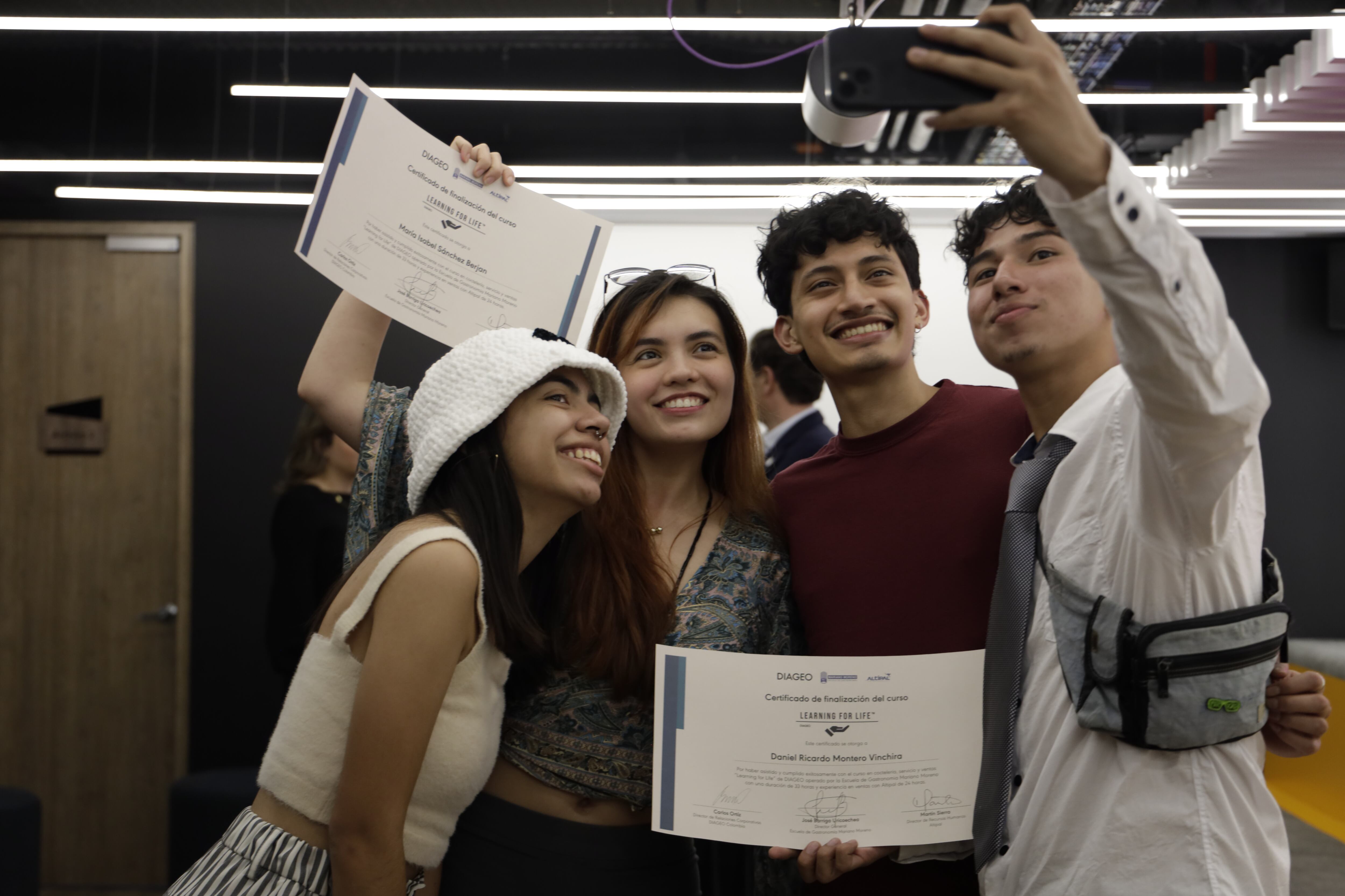 Desde su lanzamiento en 2010, Learning for Life ha beneficiado a más de 10.000 colombianos.