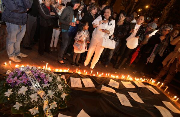 Oneida Escobar estuvo acompañada de su hijo Jorge. 