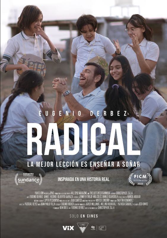 Eugenio Derbez en la película 'Radical', basada en la historia real del maestro Sergio Juárez