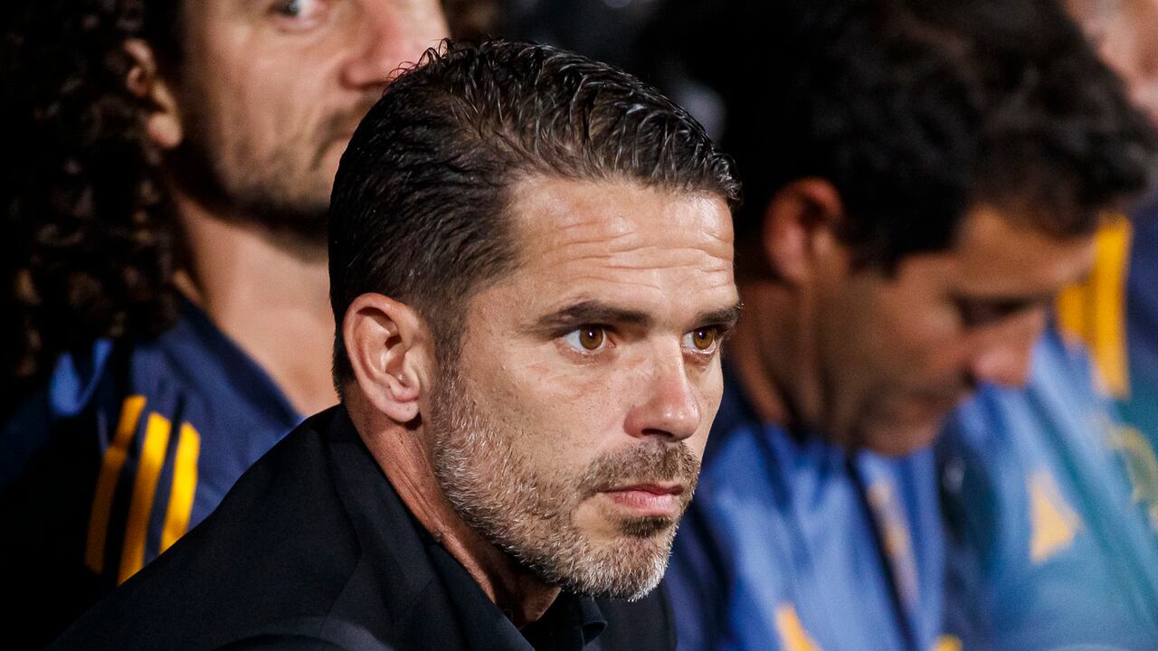 Fernando Gago agoniza en el banquillo de Boca Juniors