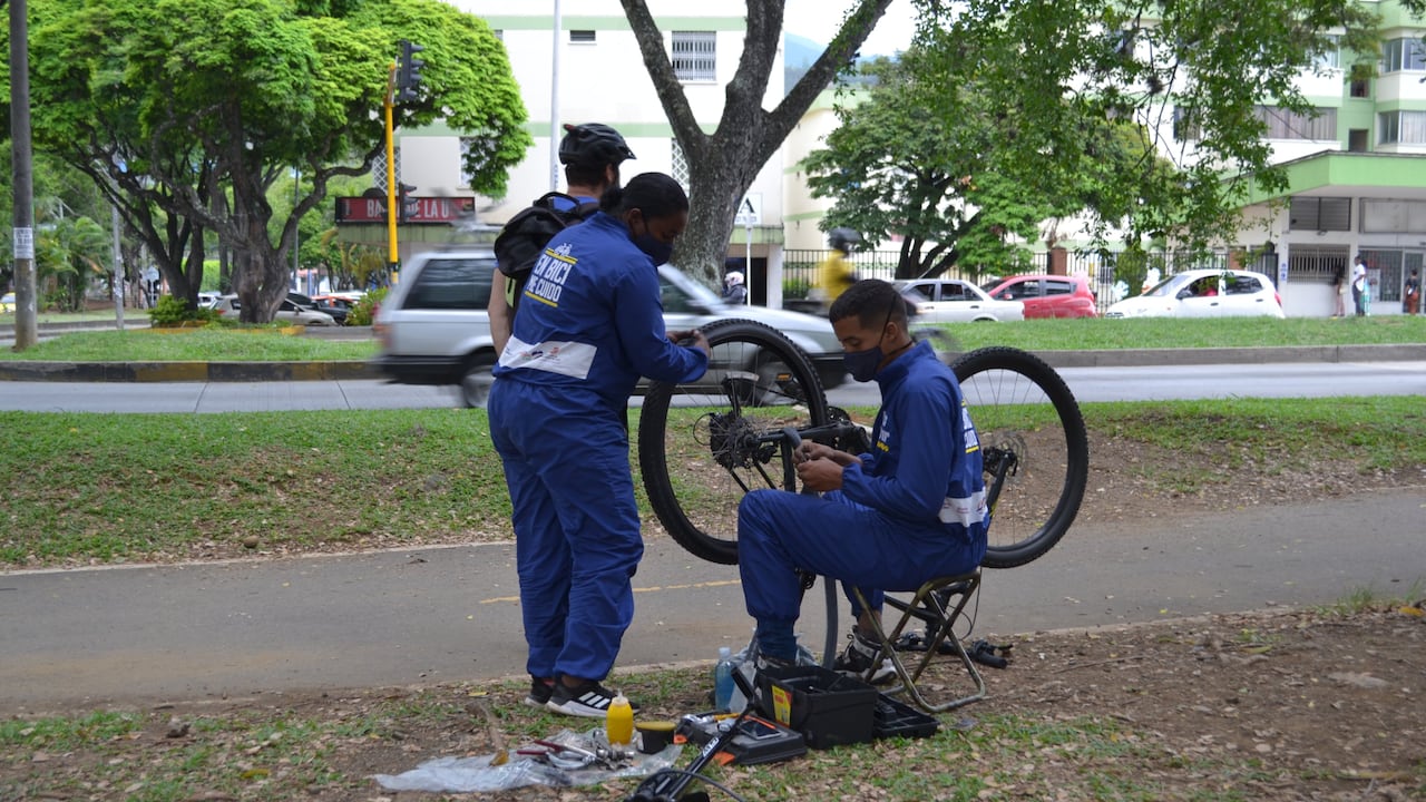 'Bicidoctores' hace parte de la alianza estratégica entre la Alcaldía de Santiago de Cali con la iniciativa internacional Bloomberg por la Seguridad Vial Global.