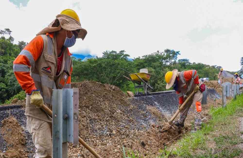El proyecto de 4G 'Mar 1', que hace parte de la segunda ola de estas autopistas, ha generado unos 400 empleos. Foto: Mintransporte