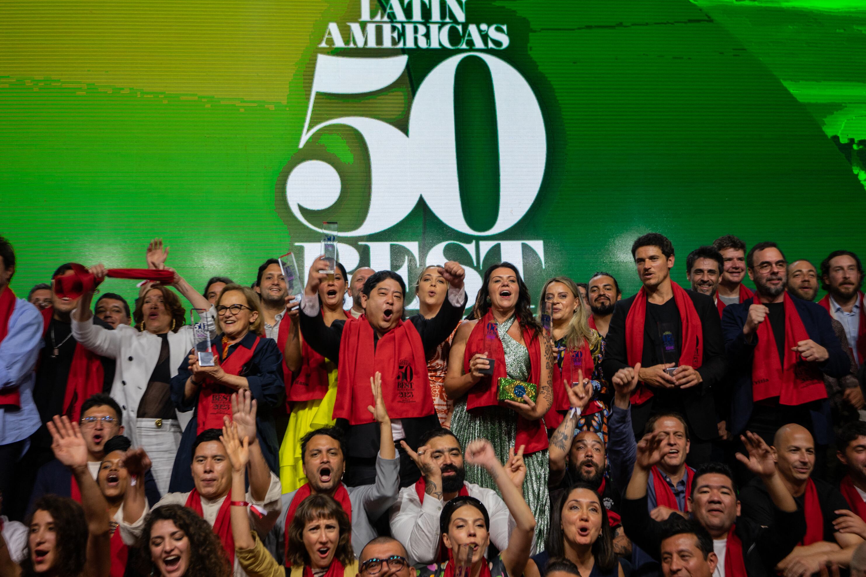 El establecimiento, ubicado en Lima y cuya marca se basa en cocinar ingredientes peruanos con técnicas japonesas, volvió al puesto número uno que había ocupado durante tres años consecutivos, entre 2017 y 2019. (Foto de Tercio TEIXEIRA / AFP)