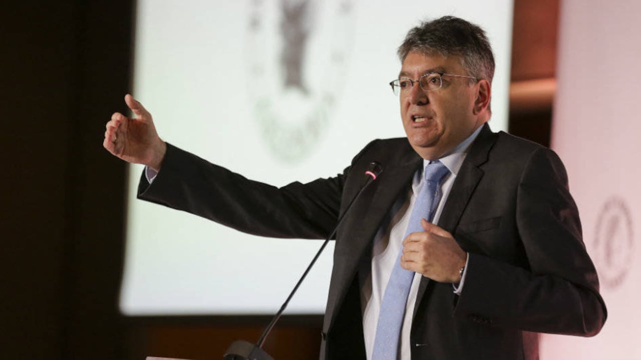 Exministro Cárdenas: Es inconveniente extender el IVA a la canasta familiar