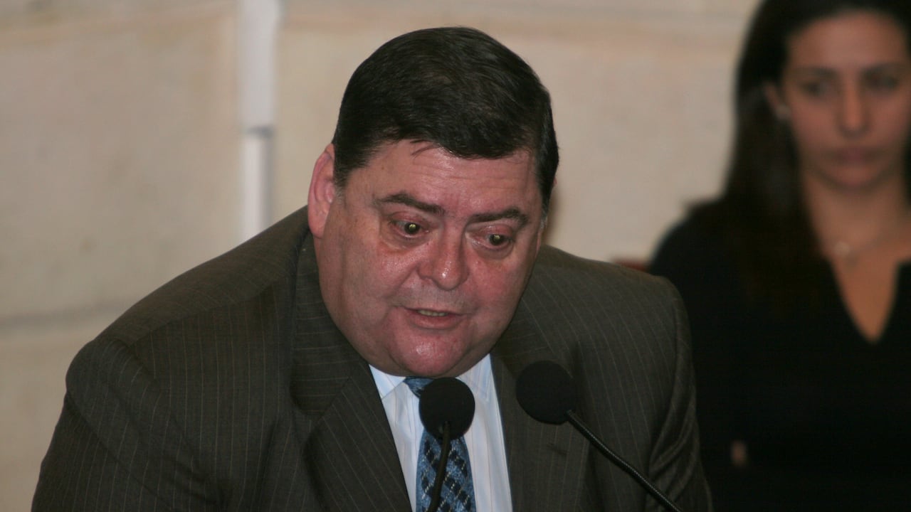 ALVARO GARCIA ROMERO-SENADOR
DEBATE DE GUSTAVO PETRO CONTRA PARAMILITARISMO EN EL CONGRESO
BOGOTA, OCTUBRE 18 DE 2006
FOTO LEON DARIO PELAEZ- SEMANA