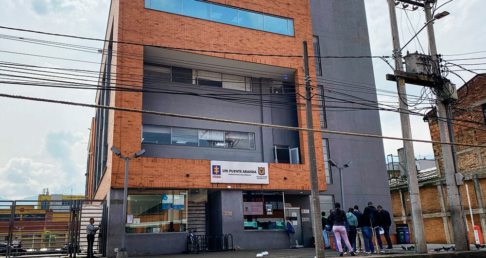  Al parecer en la URI de Puente Aranda hay un contubernio criminal entre los caciques o plumas de los centros de detención y miembros de la Policía.