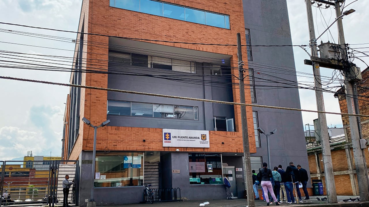 Al parecer en la URI de Puente Aranda hay un contubernio criminal entre los caciques o plumas de los centros de detención y miembros de la Policía.