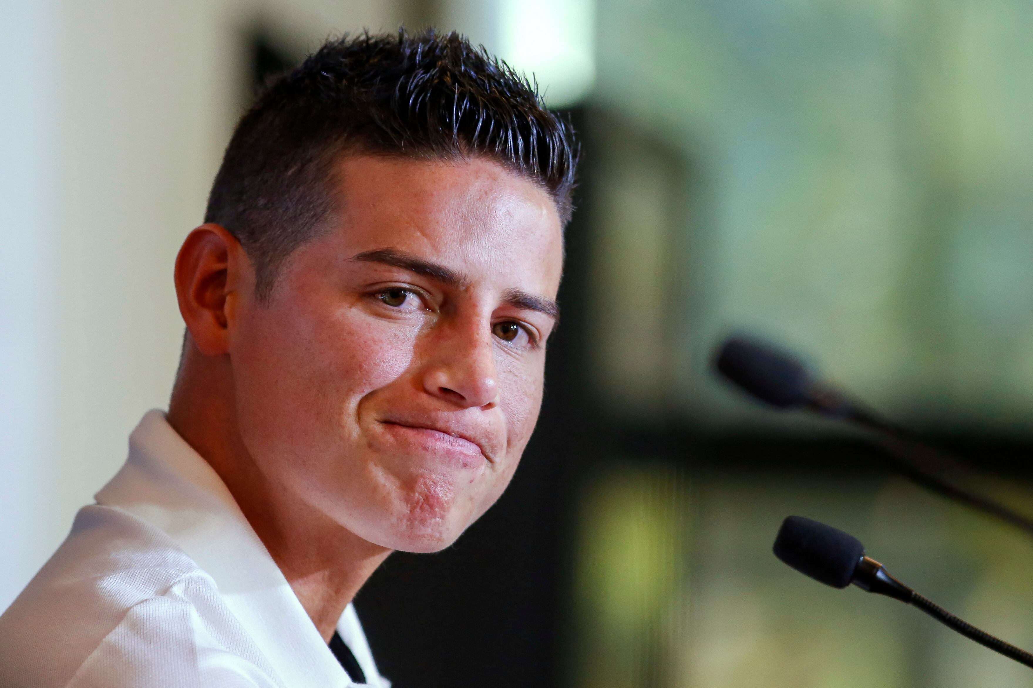 Colombian midfielder James Rodriguez gestures during a press conference to present him as the new player of Sao Paulo FC in Sao Paulo, Brazil on August 1, 2023. Sao Paulo announced last July 29 the signing of Colombian midfielder James Rodriguez, considered one of the best Colombian footballers in history and who had been on loan since leaving Olympiacos of Greece in April. (Photo by Miguel SCHINCARIOL / AFP)