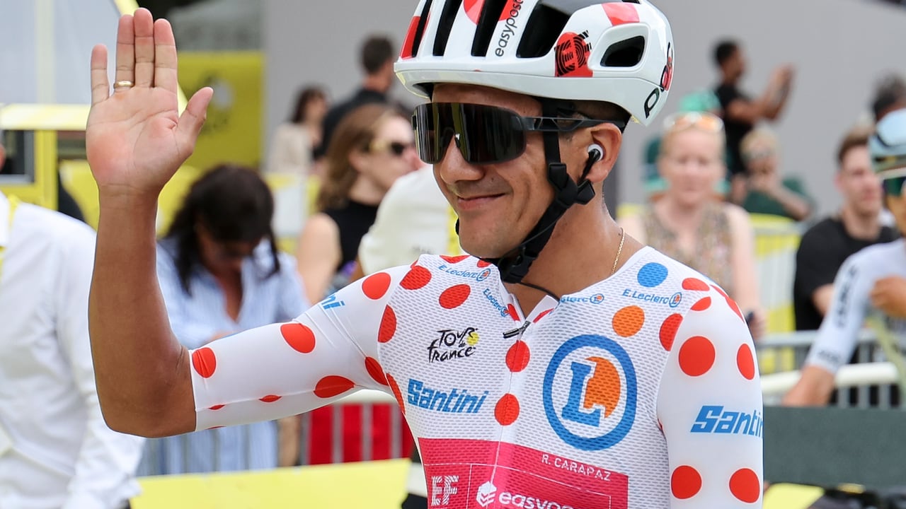 Richard Carapaz viene de ser líder de la montaña en el Tour de Francia