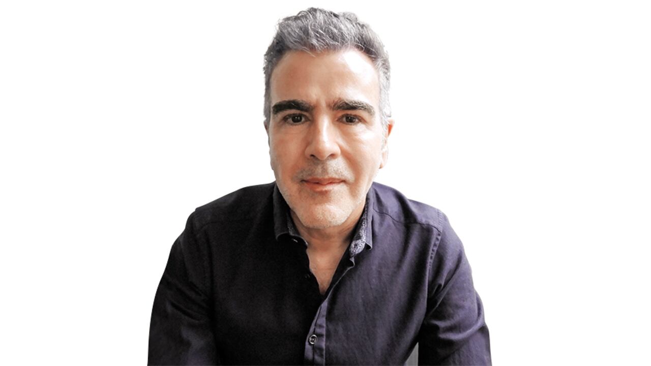 Jorge Franco obtuvo en 2014 el prestigioso Premio Alfaguara de Novela por El mundo de afuera, en el que retrata a la Medellín antes de la llegada del narcotráfico.