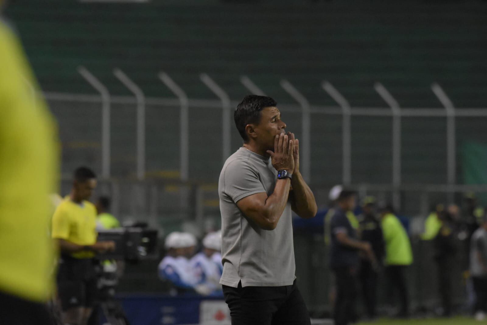 Deportivo Cali América en el estadio de Palmaseca