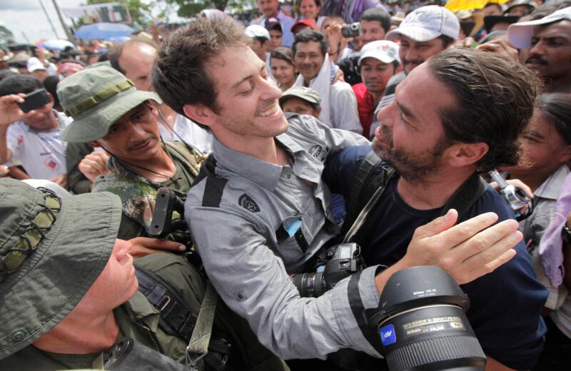 El corresponsal del canal France24 y el diario Le Figaro fue retenido el pasado 28 de abril, cuando acompañaba a policías y militares en un operativo antidrogas y se topó con una ofensiva guerrillera.