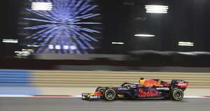 Max Verstappen en el auto del Red Bull Racing en la Fórmula 1.