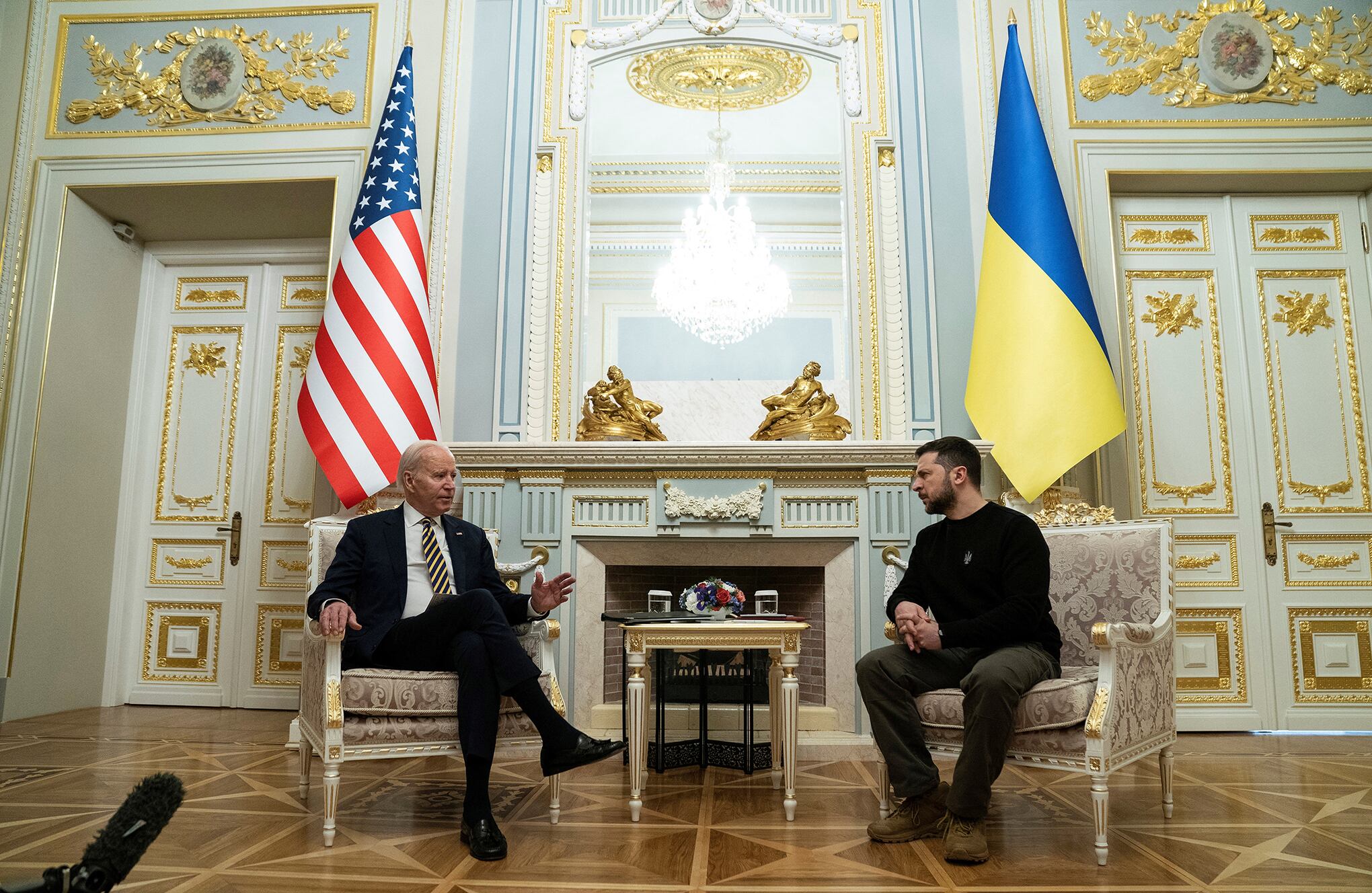 En imágenes : Biden realiza visita sorpresa a Ucrania devastada por la guerra