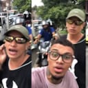 Los jóvenes se detienen y le piden a los motociclistas que respetan a las bicicletas.