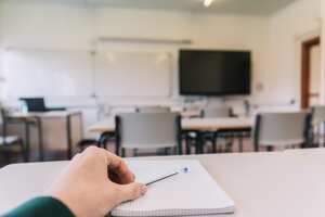 La operación matemática del momento desconcierta a estudiantes y adultos.