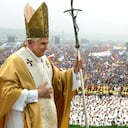 FILE - Pope Benedict XVI arrives for the concluding Mass of World Youth Day at the Marienfeld near Cologne, Germany, on Aug. 21, 2005. Pope Emeritus Benedict XVI, the German theologian who will be remembered as the first pope in 600 years to resign, has died, the Vatican announced Saturday Dec. 31, 2022. He was 95. (AP Photo/Pier Paolo Cito, Pool, File)