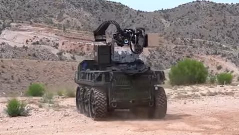 Este es el UGV, siglas en inglés de Vehículo terrestre no tripulado, Hunter Wolf.