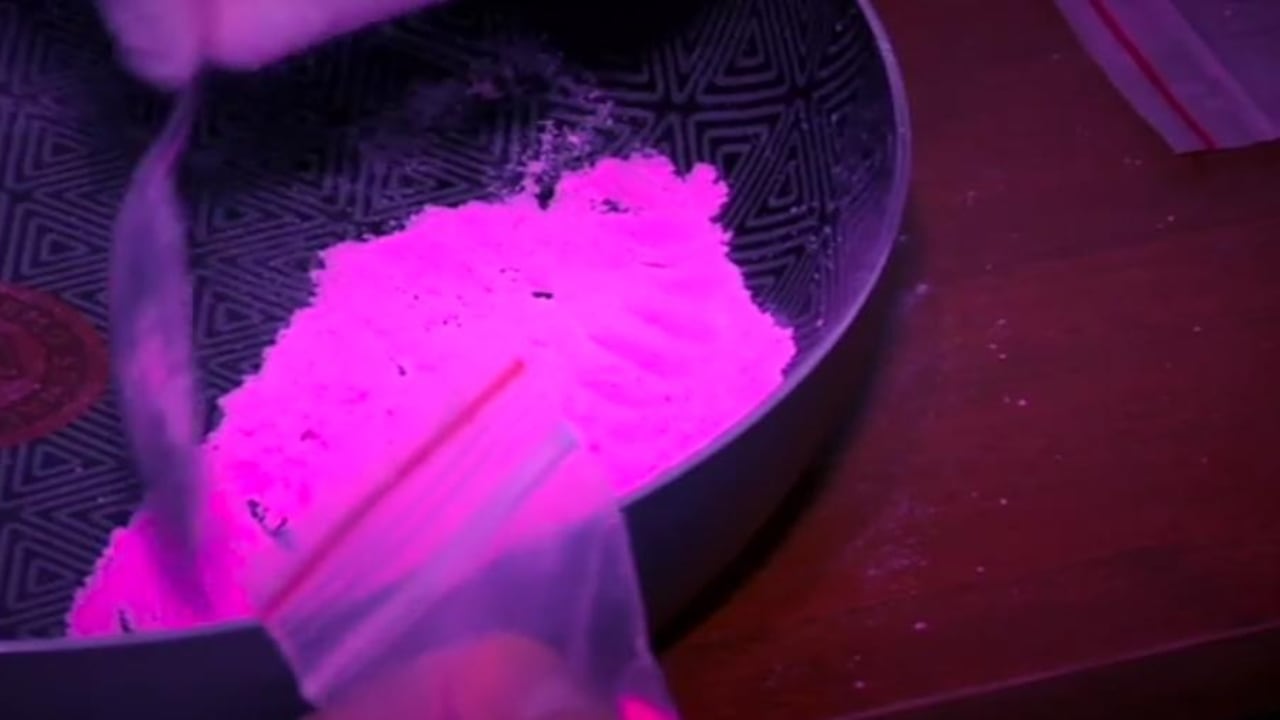 La banda no solo distribuía el 'tusi' sino que también lo fabricaba.