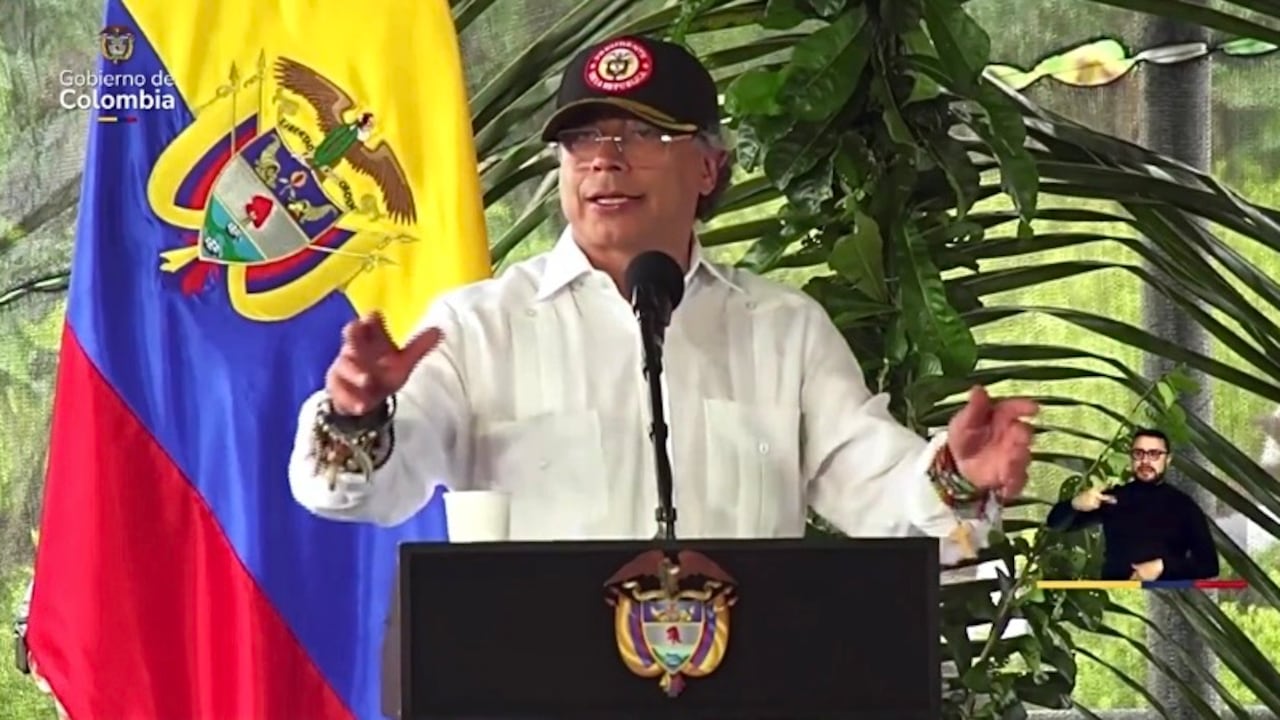 El presidente Gustavo Petro arremetió contra las tasas de interés.