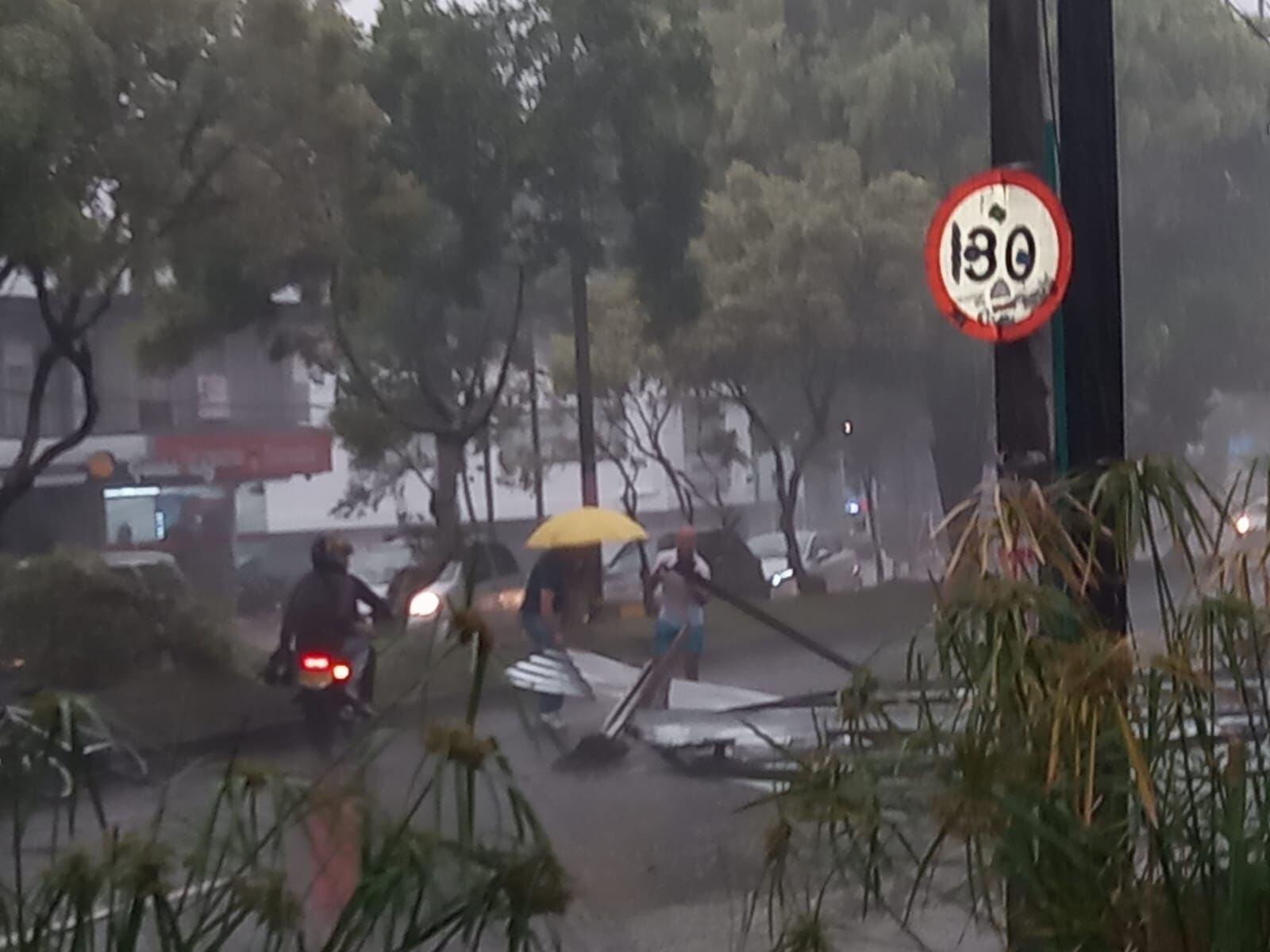 Algunos sectores areportan caída de granizo