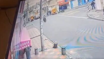 El implicado huyó de la escena.