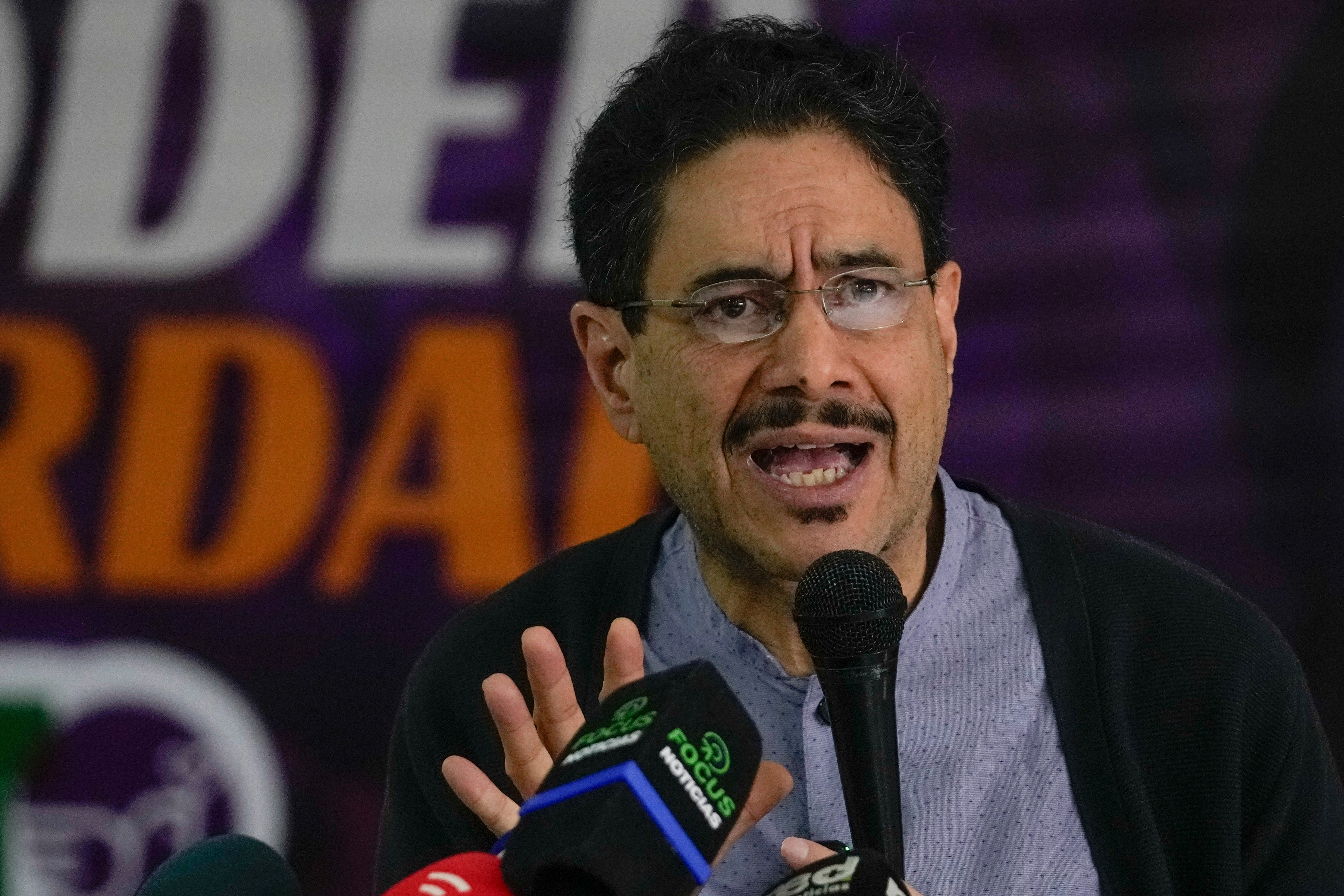 El candidato presidencial Iván Cepeda reconoció los resultados de la primera vuelta.