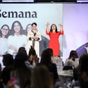 Una de las partes más emotivas del taller fue cuando Hoyos compartió historias inspiradoras de mujeres que, a través de su guía, lograron transformar sus vidas y alcanzar metas que parecían imposibles.
CIRCULO DE MUJERES EVENTO JULIO 25 DE 2024- KAREN HOYOS Y SANDRA SUÁREZ