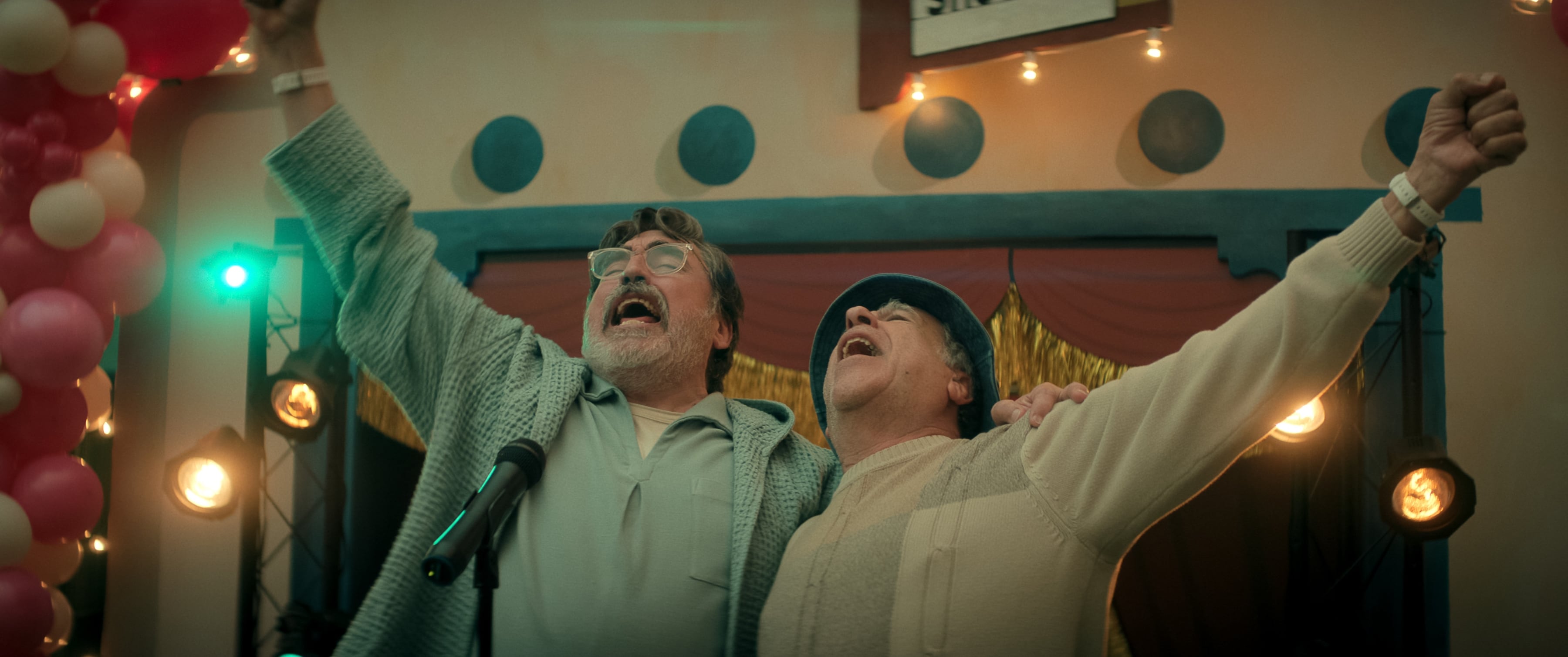 The Boroughs, fue estrenada mundialmente el 21 de mayo de 2026, la producción llegó a Netflix con una primera temporada.