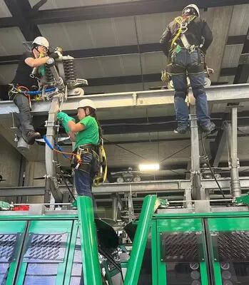 El MegaCable opera de lunes a viernes de 5:00 a. m. hasta las 10:30 p. m.