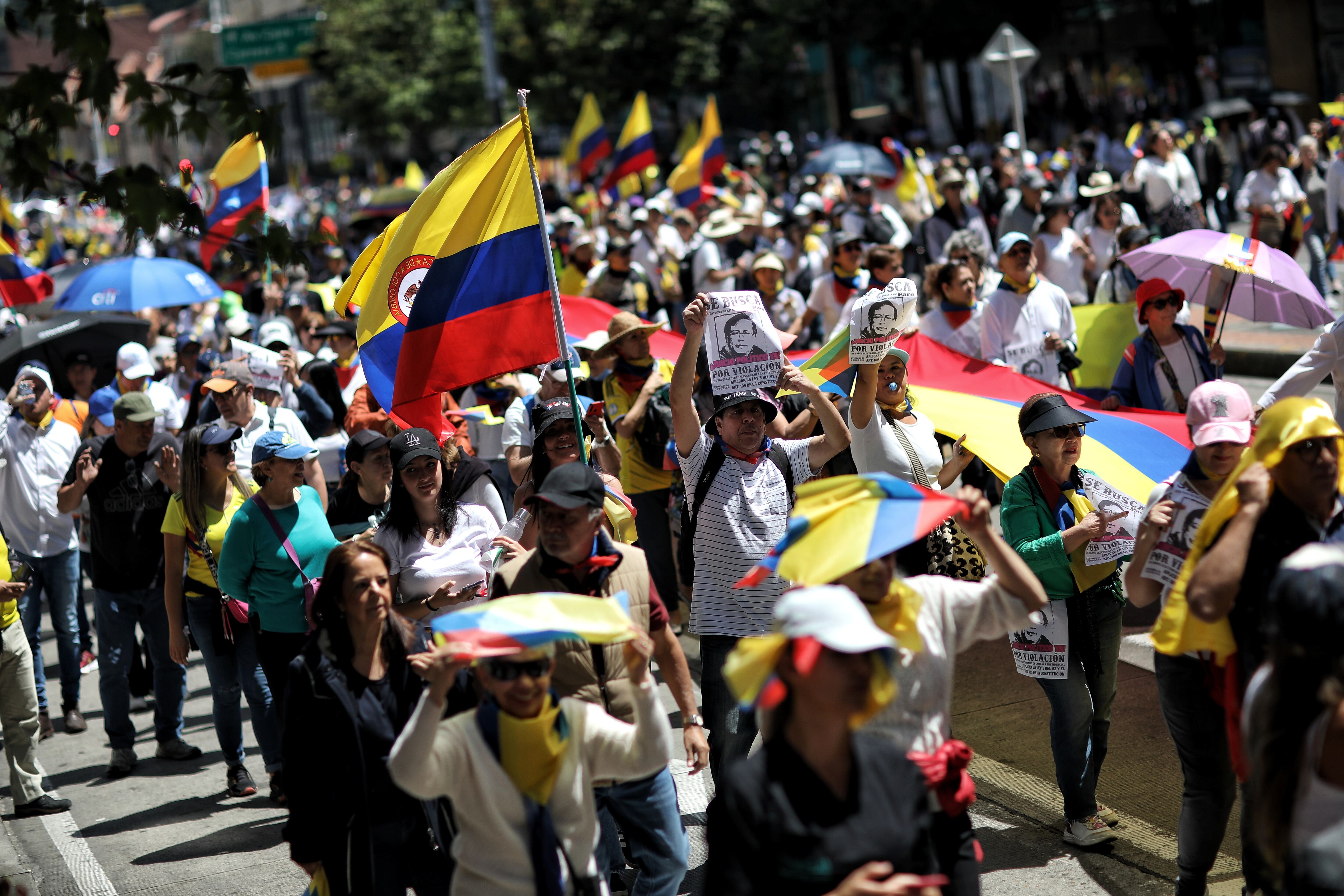 Marcha de las mayorias en contra del Gobierno de Gustavo Petro