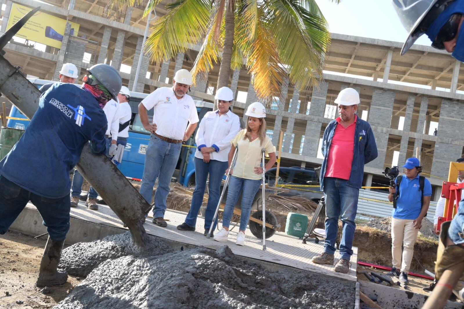La gobernadora estuvo en el sitio de las obras.