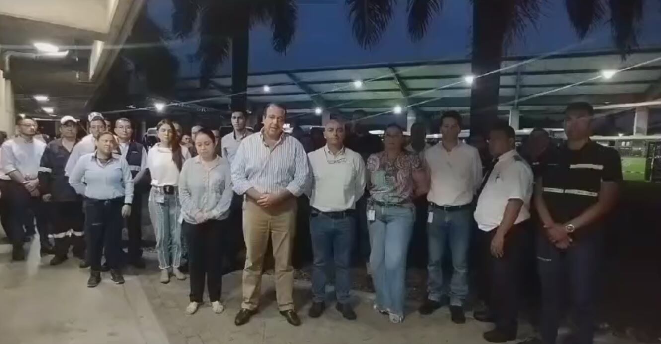 Operador Blanco y Negro Masivo rechazó decisión de Metrocali al sacarle de operación 50 buses.