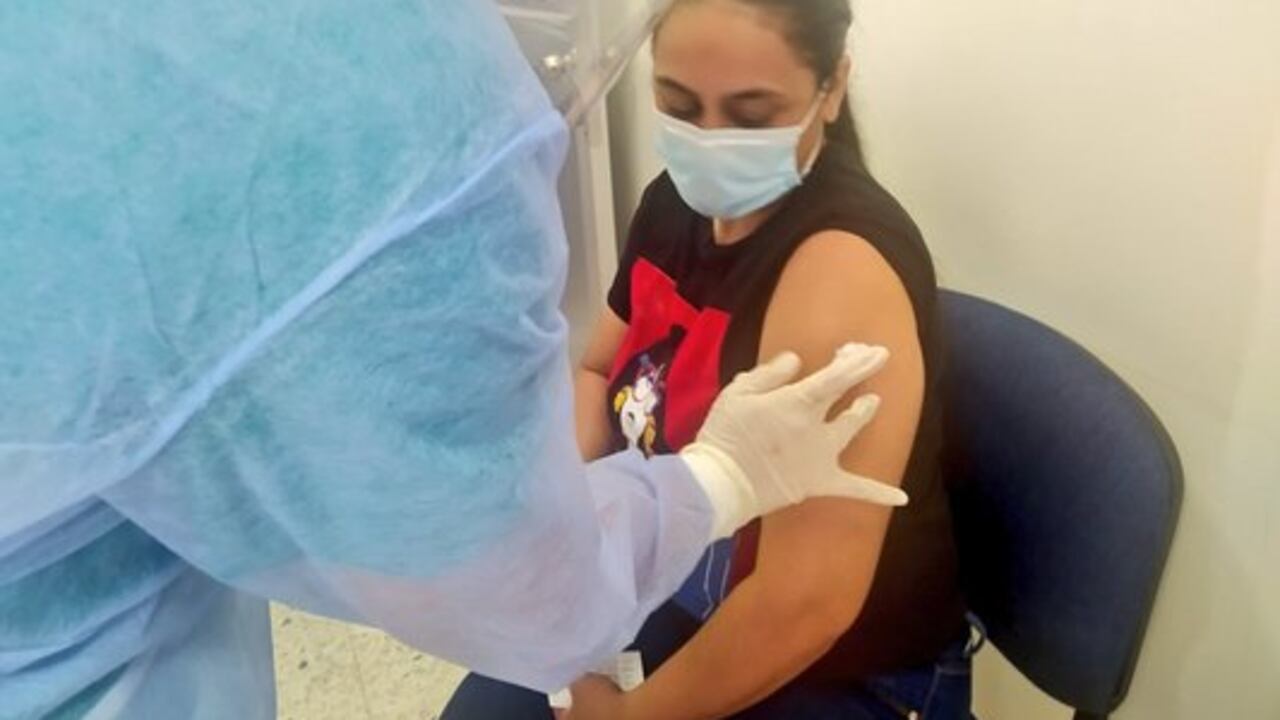 Cali tiene actualmente una cobertura de vacunación de más del 83 % de su población total