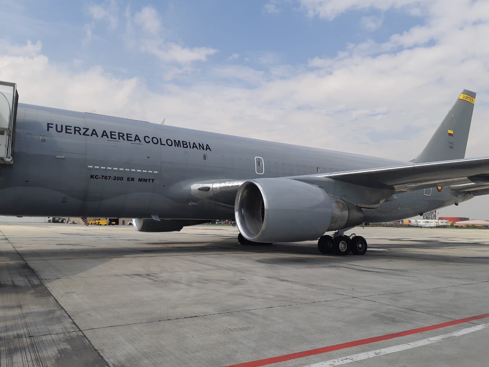 La Fuerza Aérea tiene cerca de 100 aviones varados por falta de presupuesto para comprar recursos.