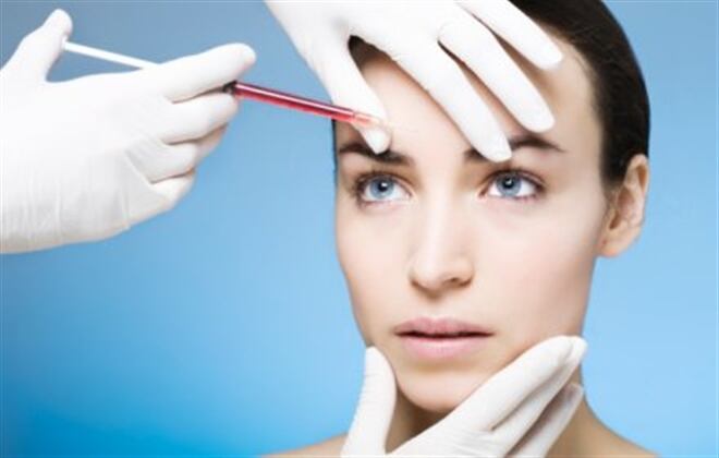 Mujer que le aplican botox, foto: Thinkstock