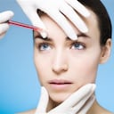 Mujer que le aplican botox, foto: Thinkstock