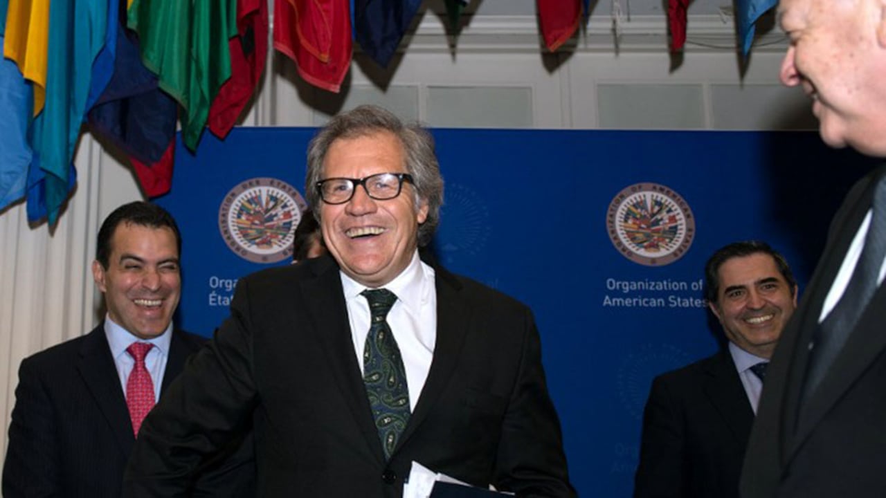 El secretario general de la OEA, Luis Almagro, denunció que las autoridades venezolanas no garantizan el “nivel de transparencia y justicia” necesario para las elecciones parlamentarias el 6 de diciembre.