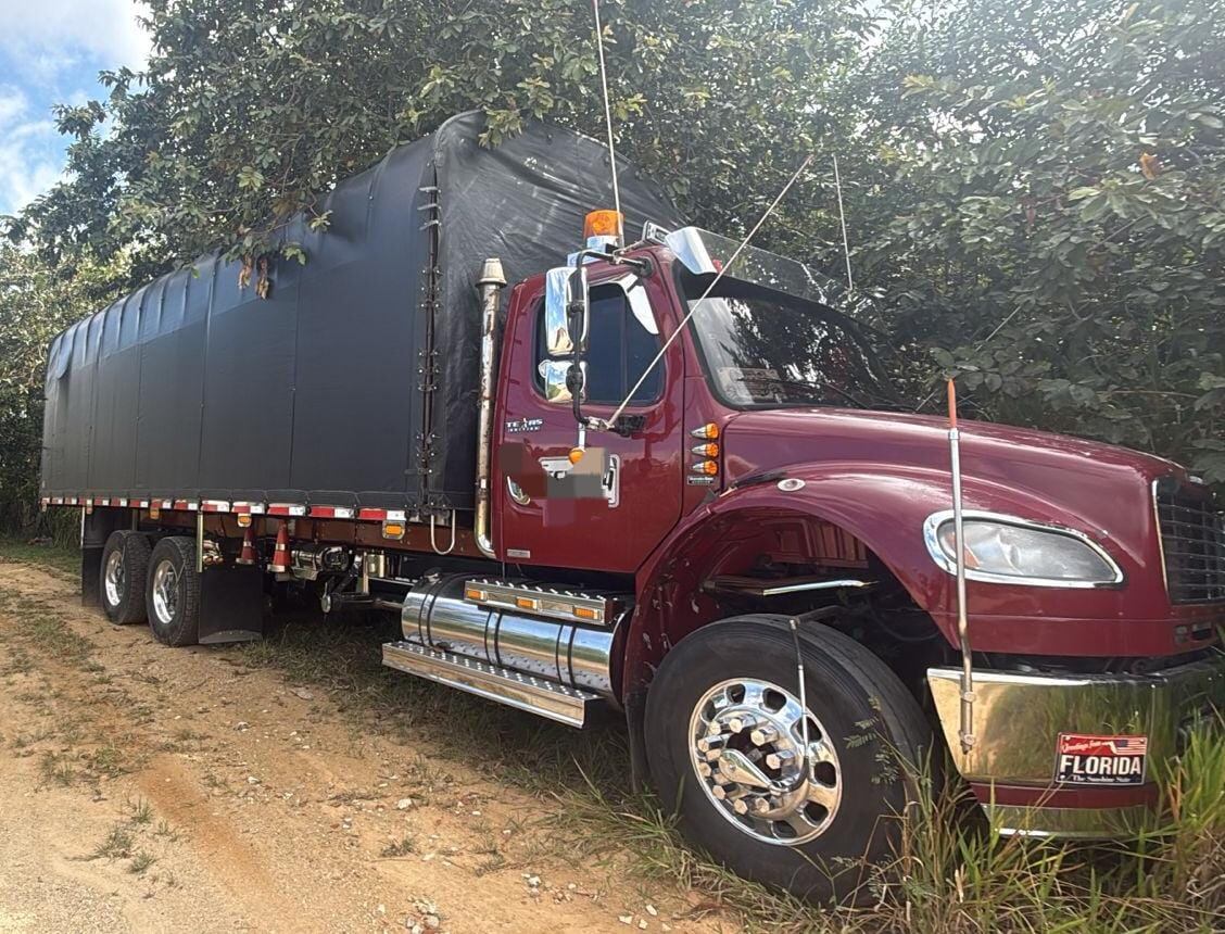 En este automotor era transportado el material.