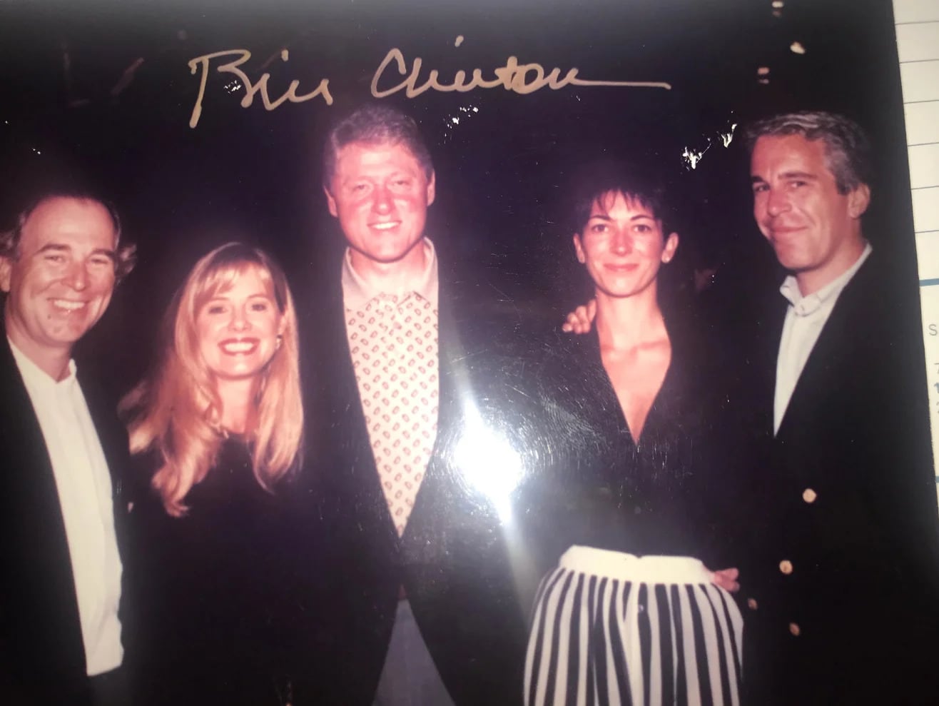 Bill Clinton junto a Ghislaine Maxwell y Jeffrey Epstein