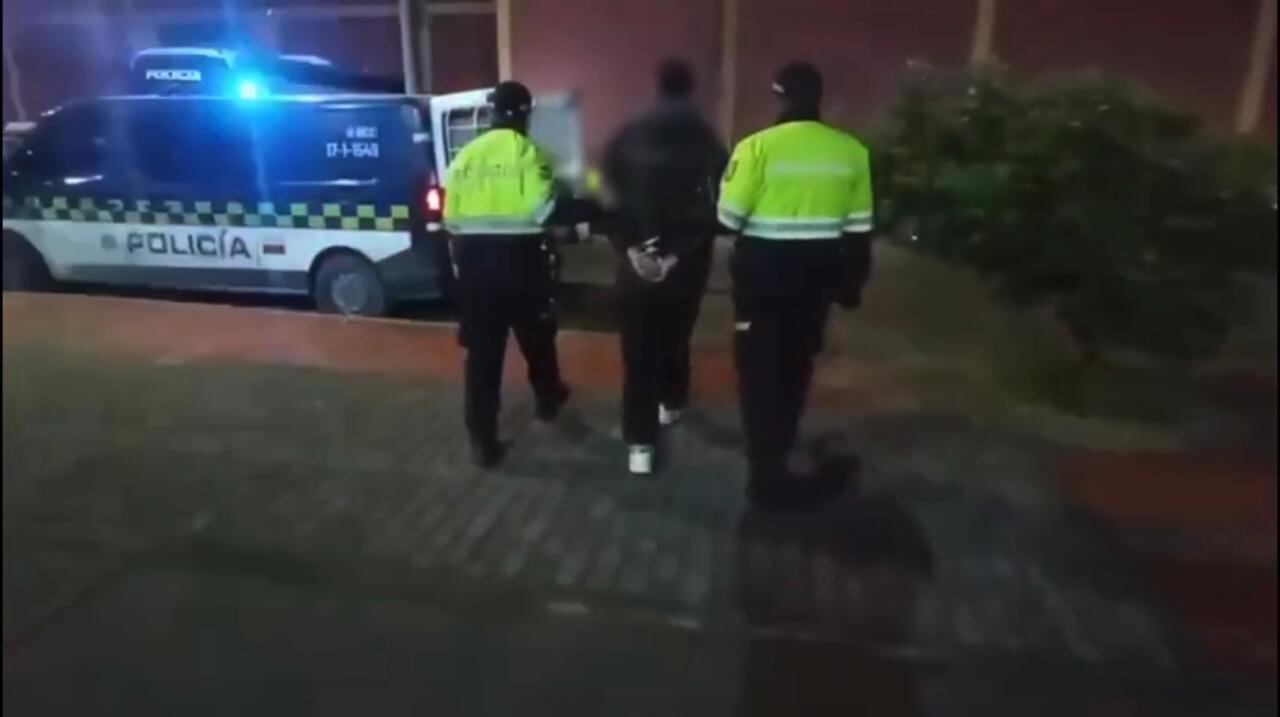 Hurto de carros en Puente Aranda. Las autoridades impidieron el hurto de vehículos en el barrio El Galán.