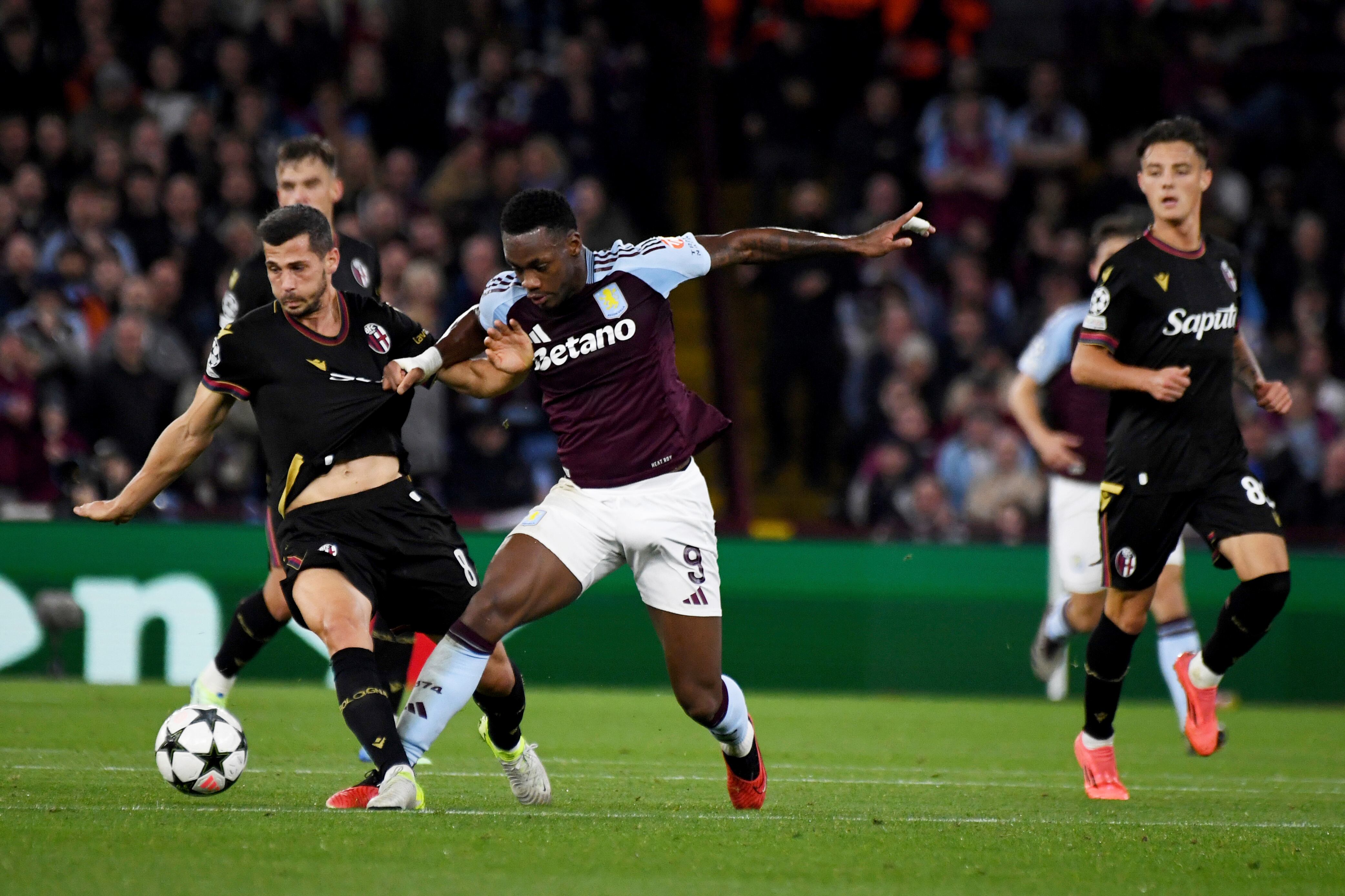 Aston Villa y Bologna se enfrentaron por la tercera fecha de la UEFA Champions League.