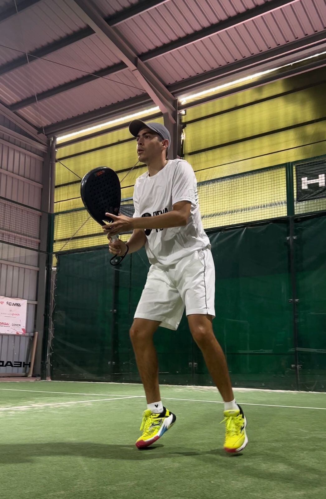 Tomás Roldán, el primer colombiano en recibir la licencia de padelista profesional que otorga la Federación Internacional