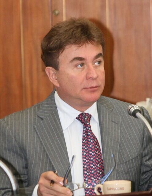 El exsenador Efraín Torrado fue hallado responsable de participar en las irregularidades en la celebración de contratos en Bogotá.