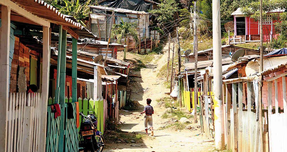 Desde diversos sectores creen que distribuir la riqueza, por medio de rentas básicas universales, es una estrategia acertada.