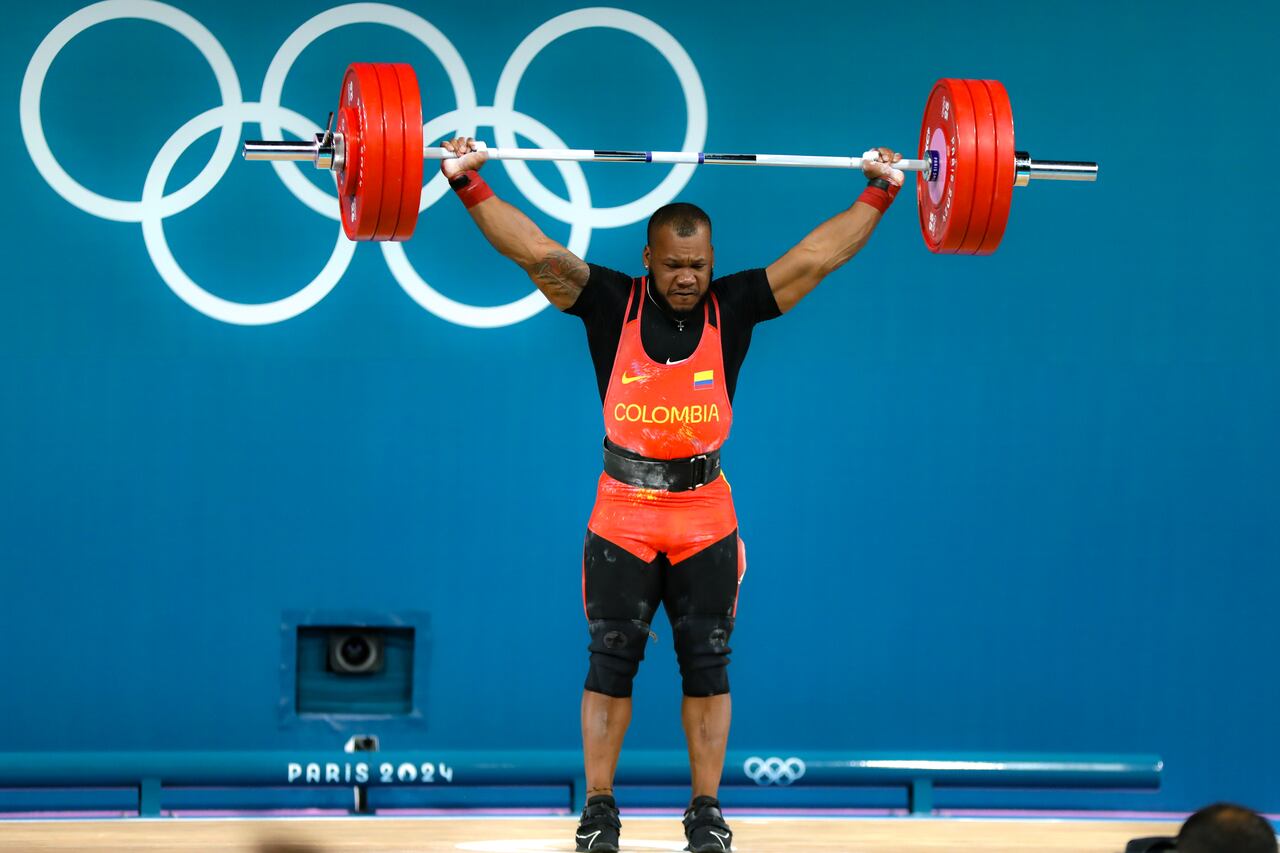 Yeison López durante uno de sus ejercicios del levantamiento de pesas de los Juegos Olímpicos de París 2024.