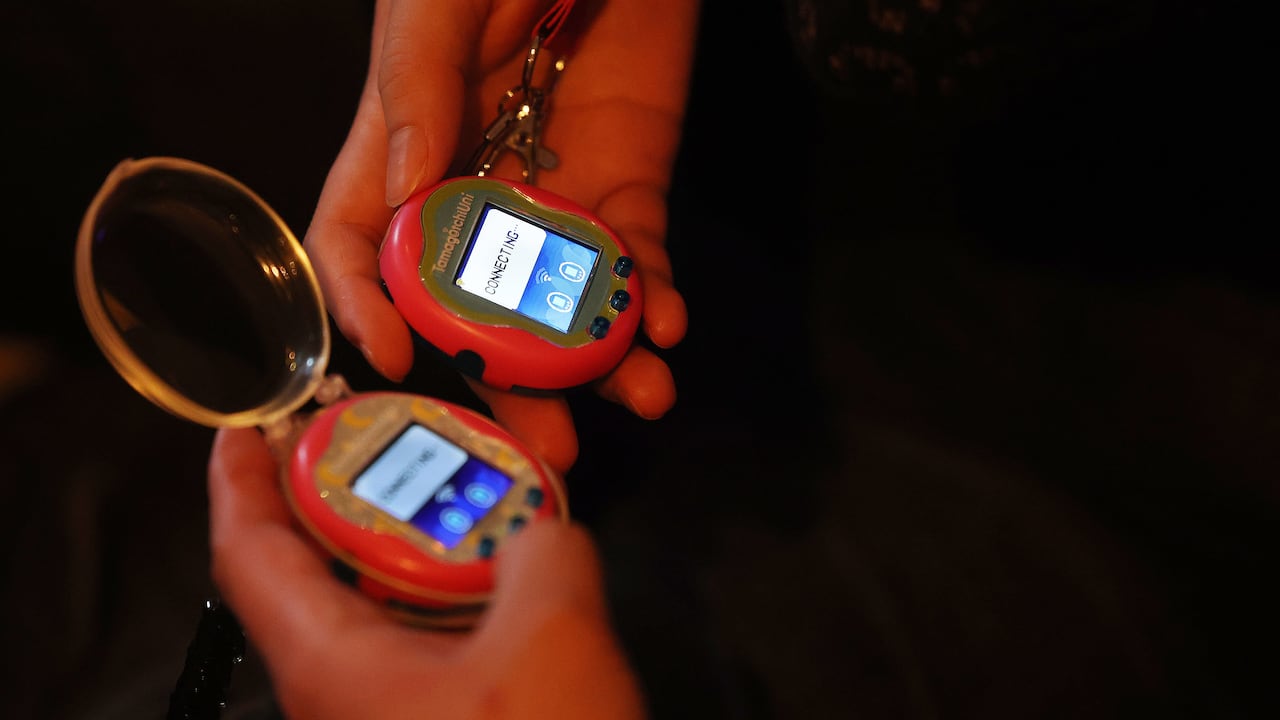 Con motivo de sus 30 años, Bandai Namco inauguró una exposición en Tokio que recorre la historia y transformación del juguete.