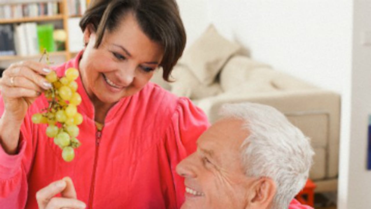 Las residencias para los adultos mayores ofrecen diferentes actividades y espacios lúdicos.