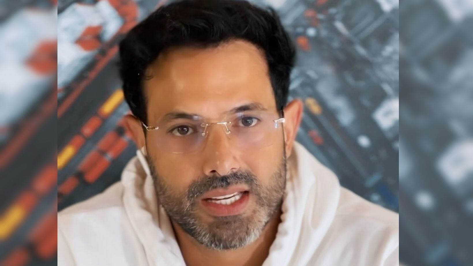 Así se veía Alejandro Estrada cuando hizo parte de 'Padres e hijos'; este era el personaje que interpretaba